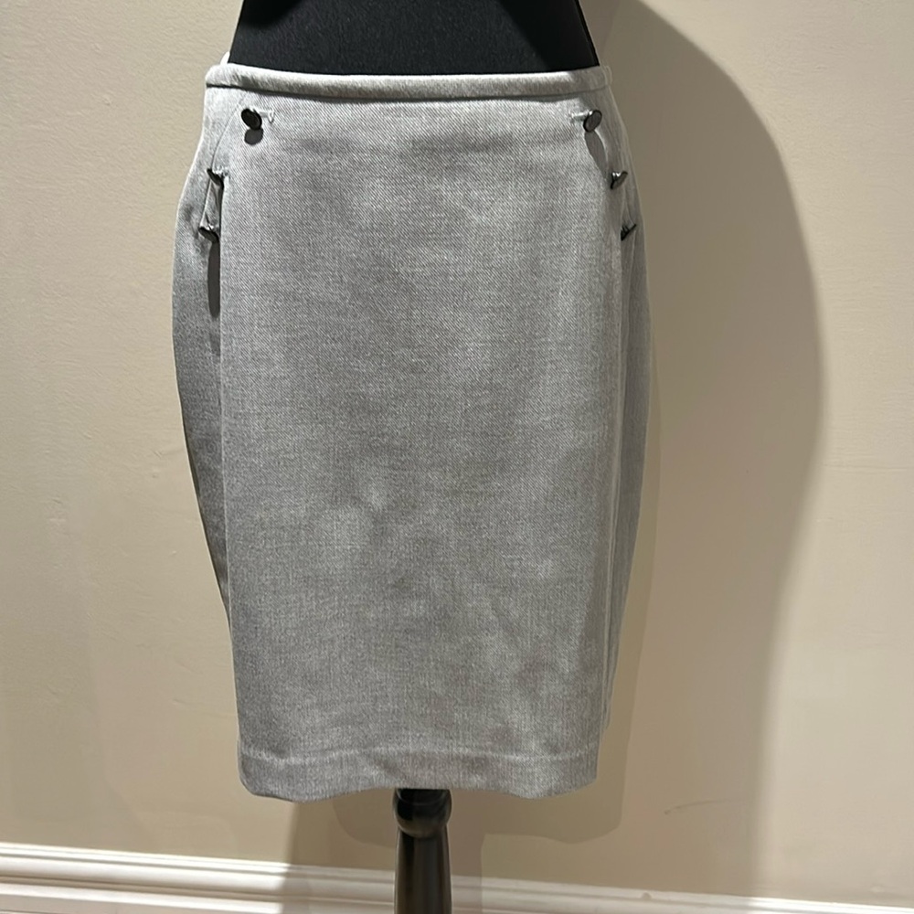 Black house, white market pencil skirt